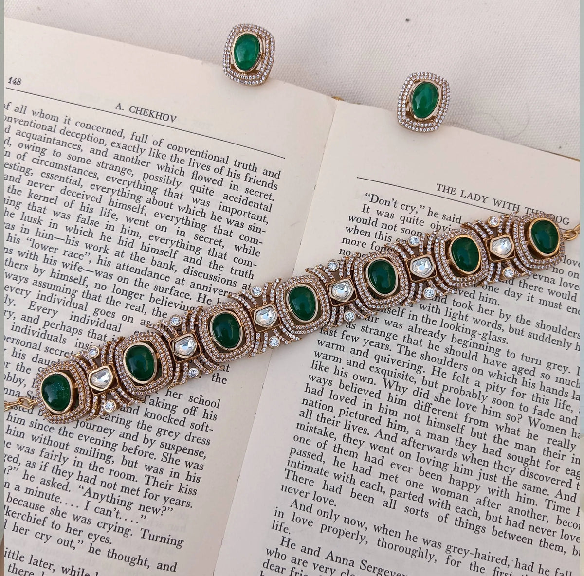 Aruna Jewels Green and White Moissanite Choker